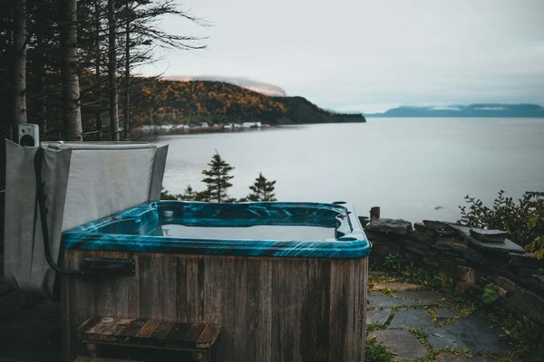 Quelles sont les campings avec jacuzzi privatif à réserver absolument en France ?